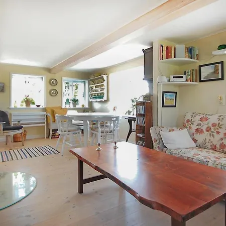 Lovely In With Kitchen Hébergement de vacances
